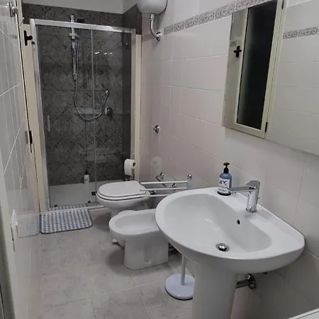 بيت للعطل Casa Noemi *